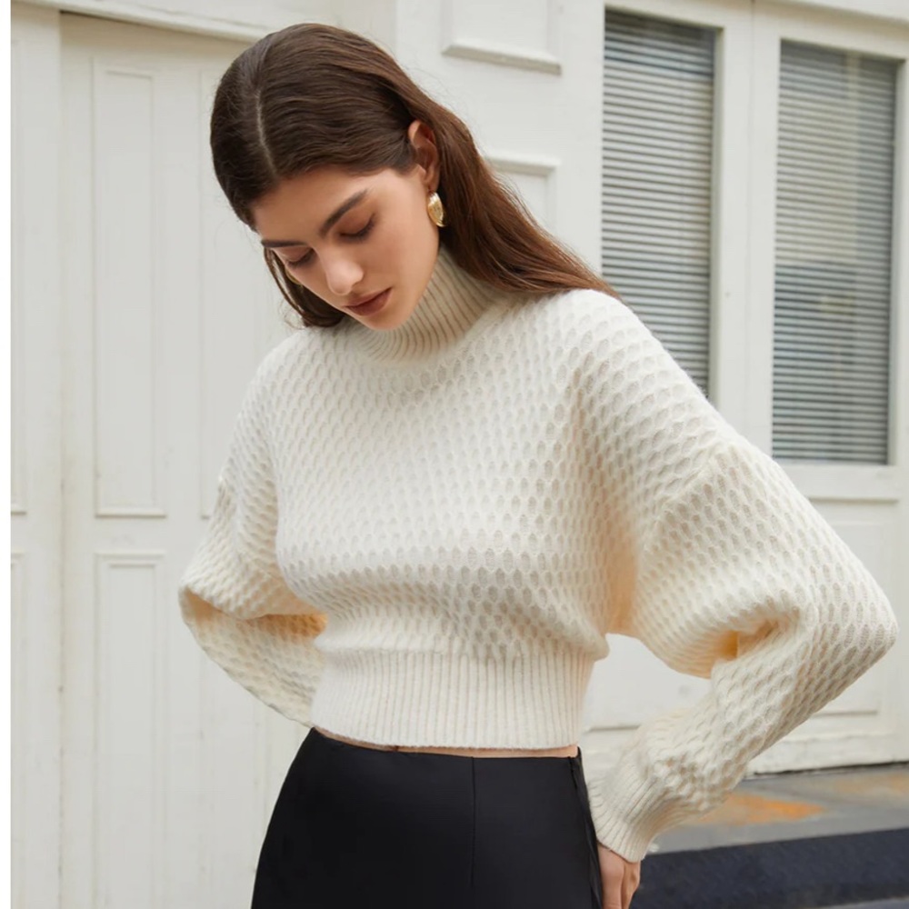 NWT Tie back mock neck turtleneck by Commense